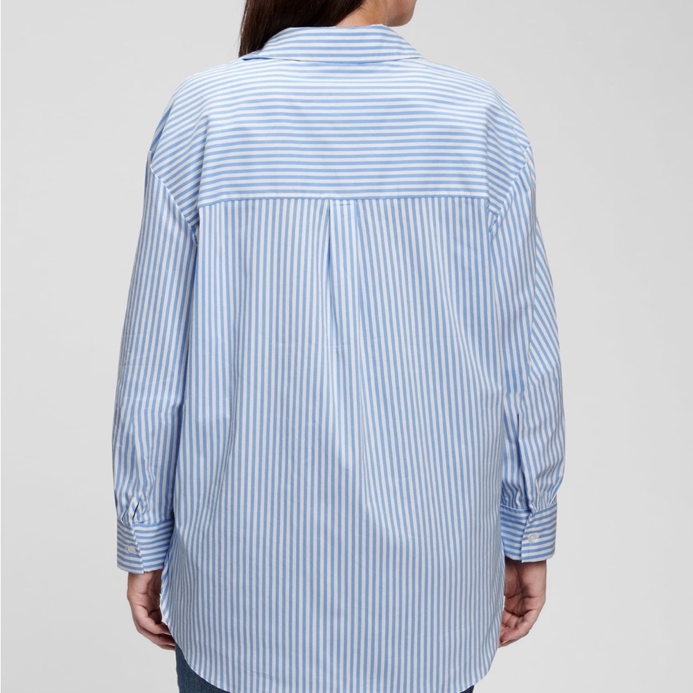 Gap Maternity Oversized Blue & White Striped Button Down Shirt - Picture 2 of 4